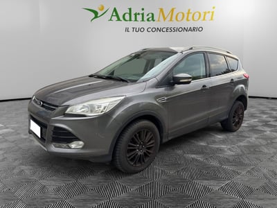 Ford Kuga 2.0 TDCi 163 CV 4WD Powersh. Individual DPF del 2013 usata a Pordenone