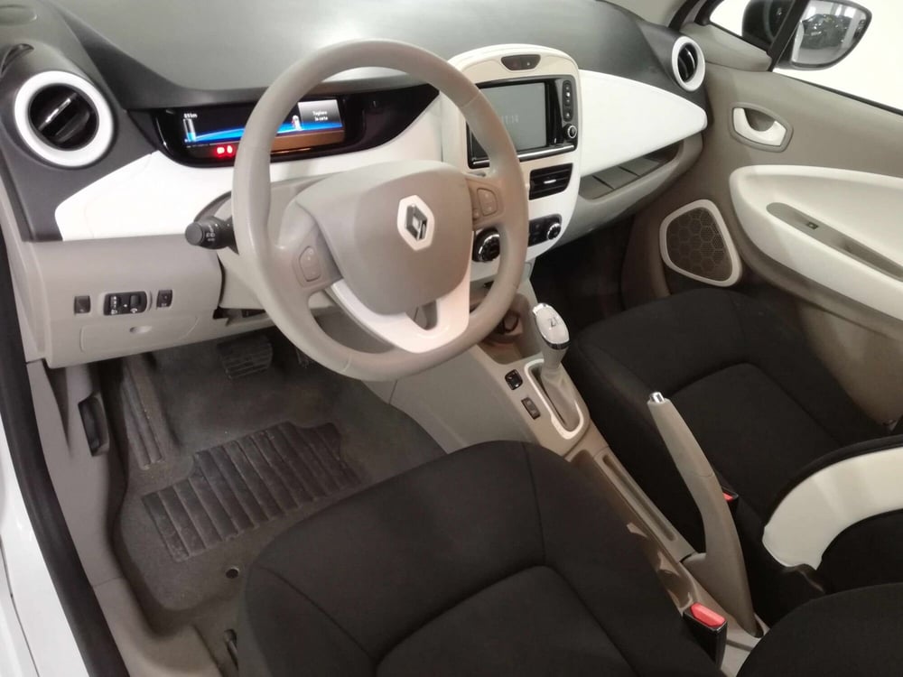 Renault Zoe usata a Salerno (8)