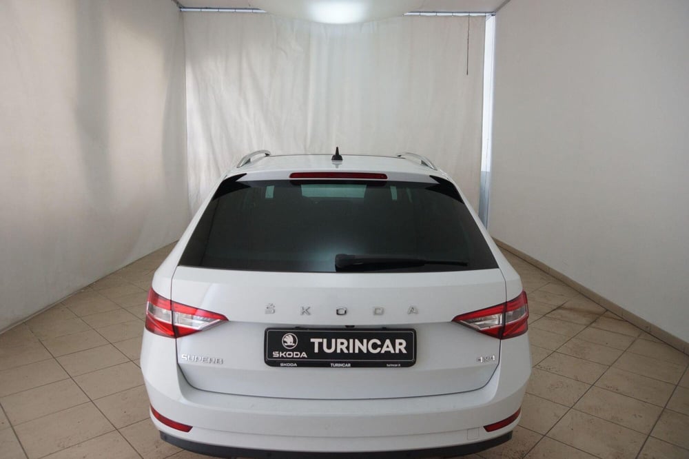 Skoda Superb Station Wagon usata a Torino (5)