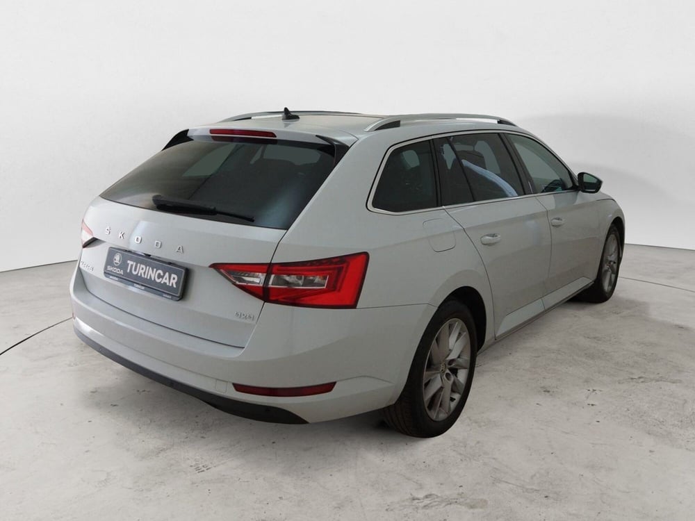 Skoda Superb Station Wagon usata a Torino (6)