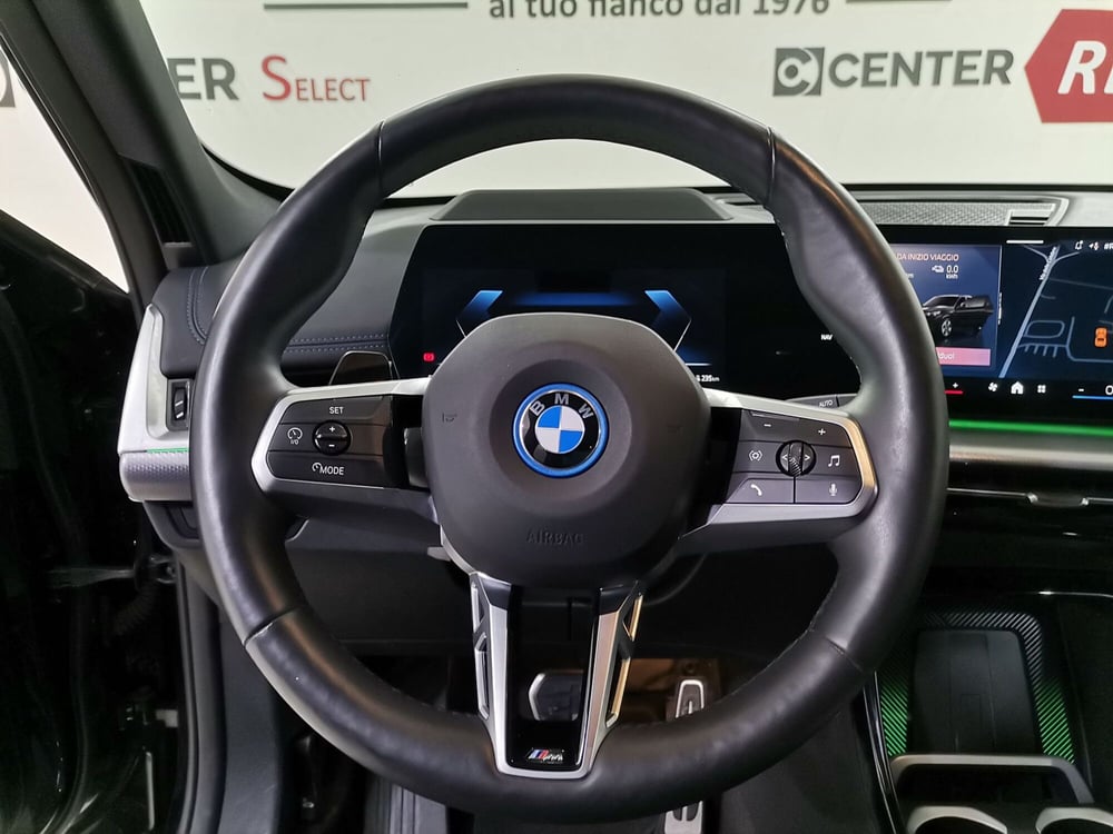 BMW iX1 usata a Salerno (8)