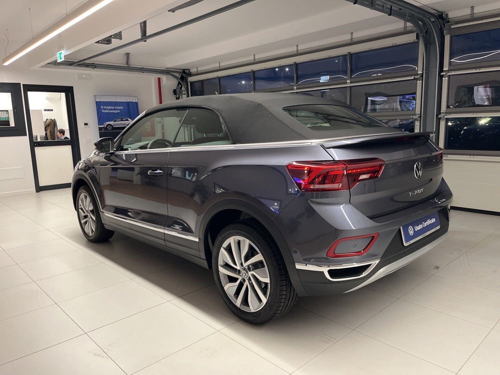 Volkswagen T-Roc nuova a Salerno (6)