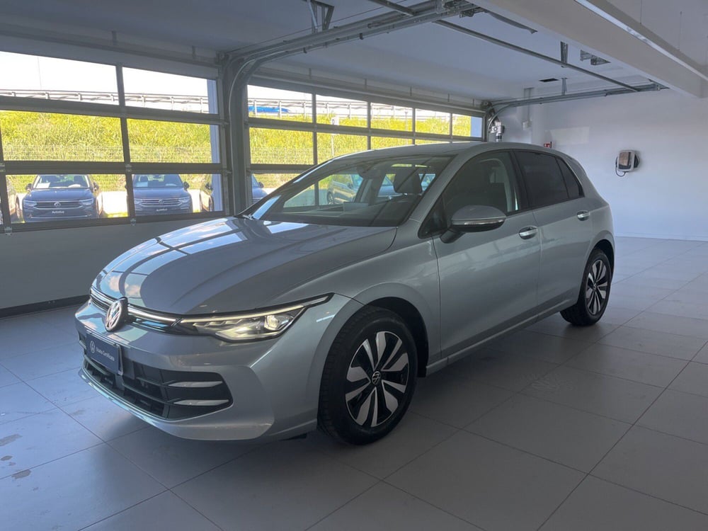 Volkswagen Golf usata a Salerno