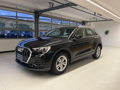 Audi Q3 35 2.0 tdi s-tronic del 2020 usata a Salerno