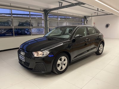 Audi A1 Sportback Sportback 30 1.0 tfsi Business 110cv s-tronic del 2021 usata a Salerno