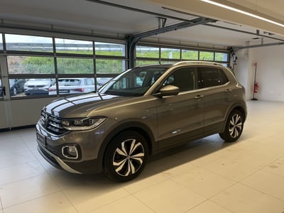 Volkswagen T-Cross 1.0 TSI 110 CV DSG Advanced del 2021 usata a Salerno