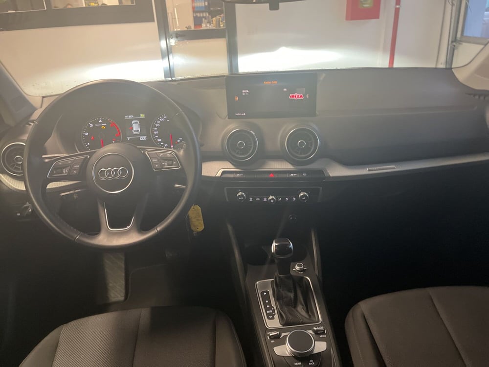 Audi Q2 usata a Salerno (9)