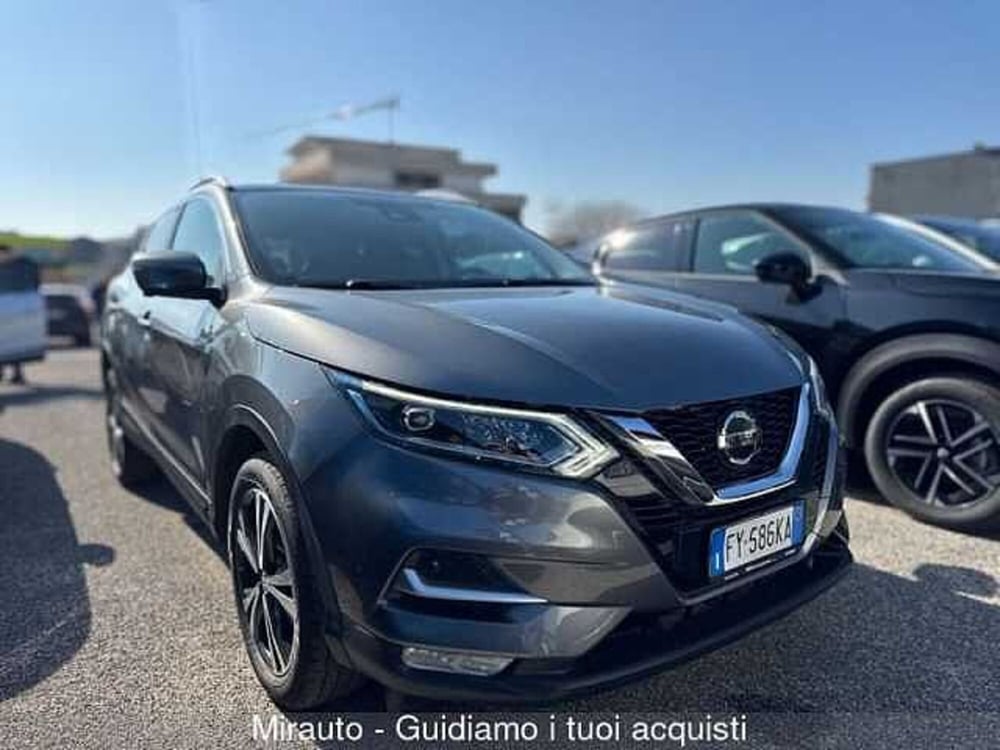 Nissan Qashqai usata a Roma