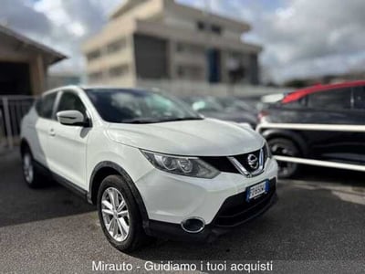 Nissan Qashqai 1.6 dCi 4WD Acenta  del 2016 usata a Roma