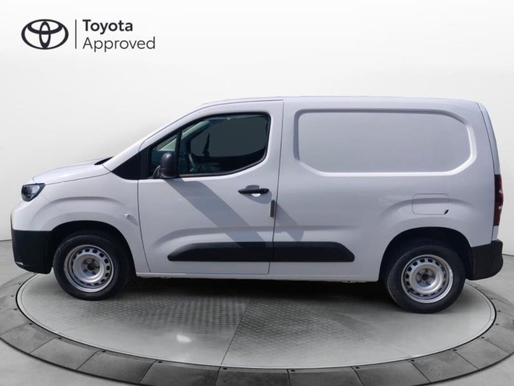 Toyota Proace City nuova a Arezzo (2)