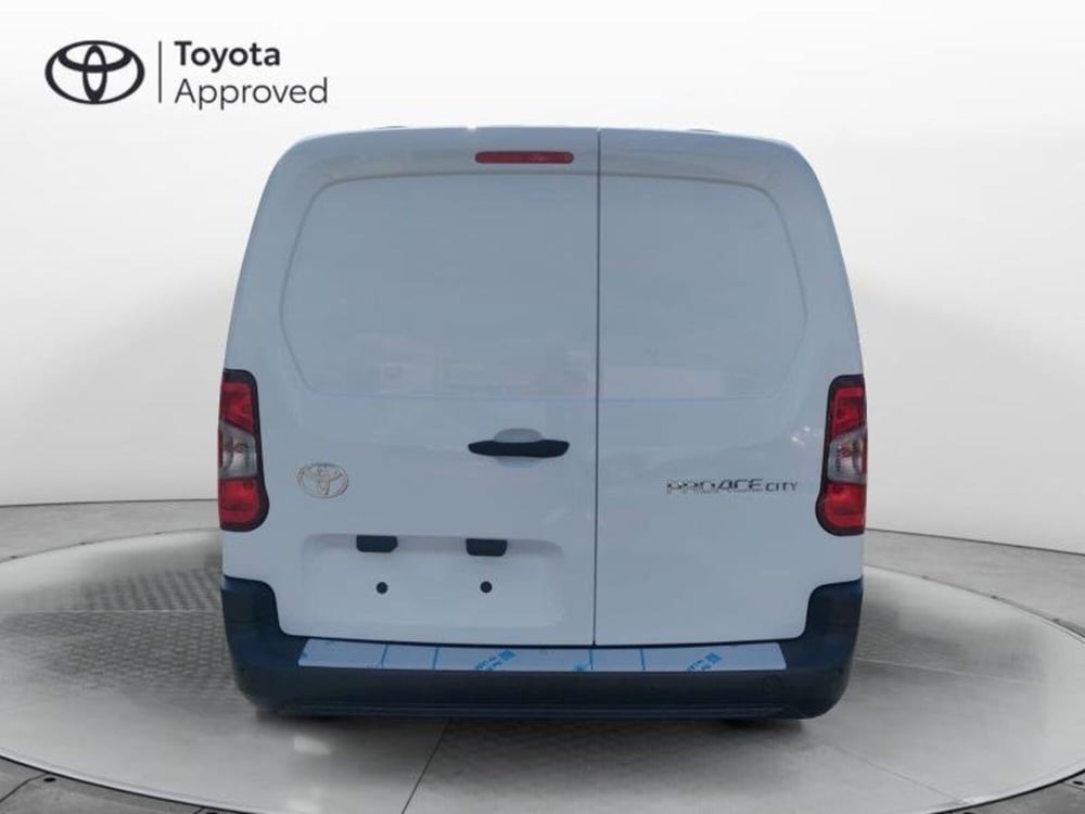 Toyota Proace City nuova a Arezzo (3)