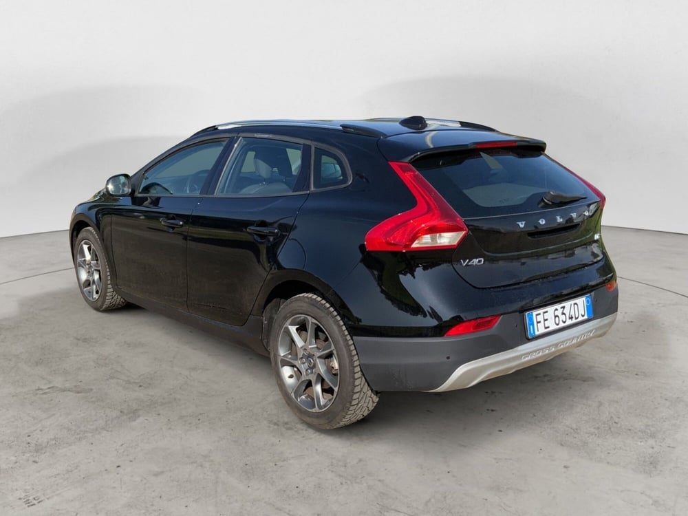 Volvo V40 Cross Country usata a Perugia (14)