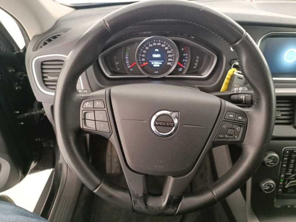 Volvo V40 Cross Country usata a Treviso (14)