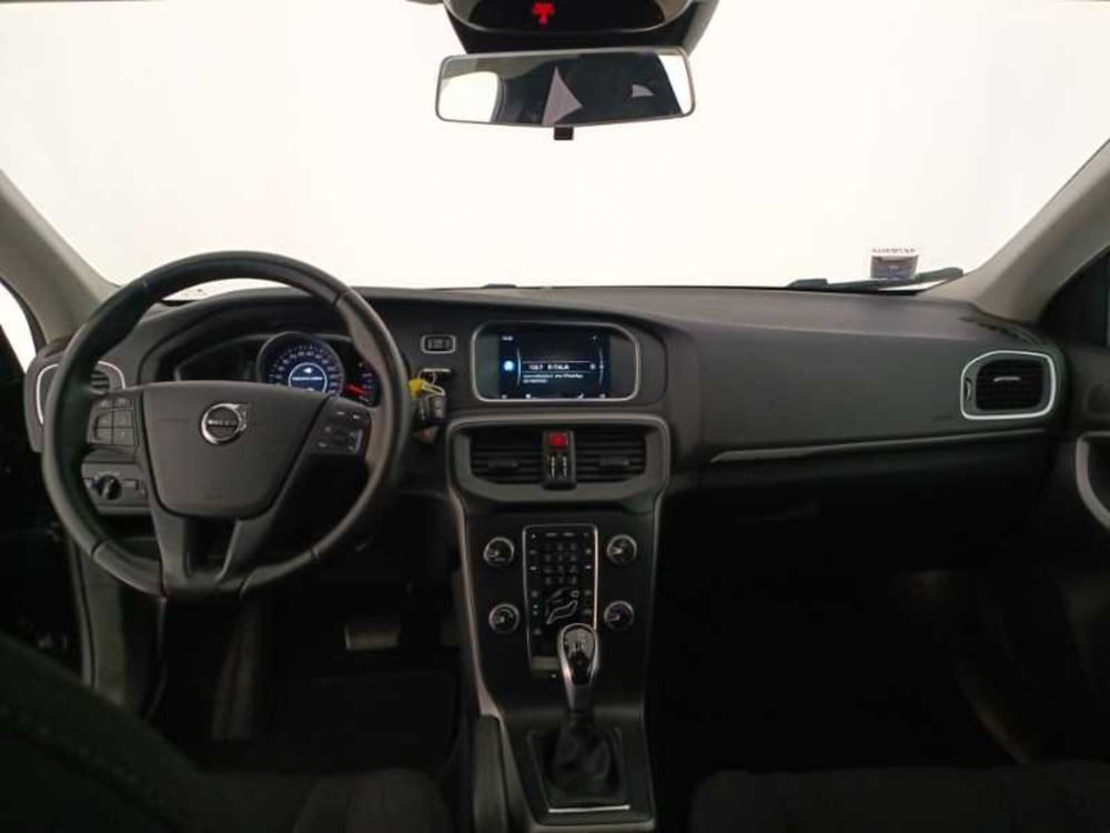 Volvo V40 Cross Country usata a Treviso (9)