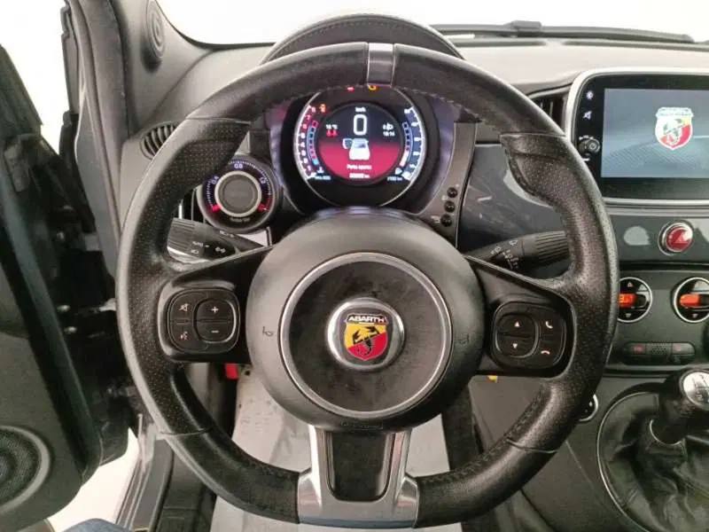 Abarth 595 Cabrio usata a Treviso (15)