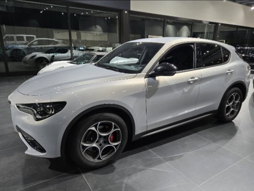 Alfa Romeo Stelvio nuova a Treviso