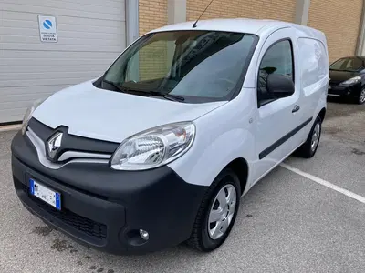 Renault Kangoo Blue dCi 95CV Express Furgone Ice del 2020 usata a Rimini