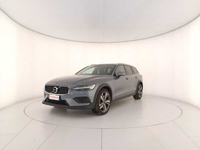 Volvo V60 Cross Country D4 AWD Geartronic Pro del 2019 usata a Montebelluna