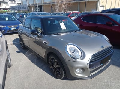 MINI Mini 1.5 Cooper D 5 porte del 2017 usata a Rimini