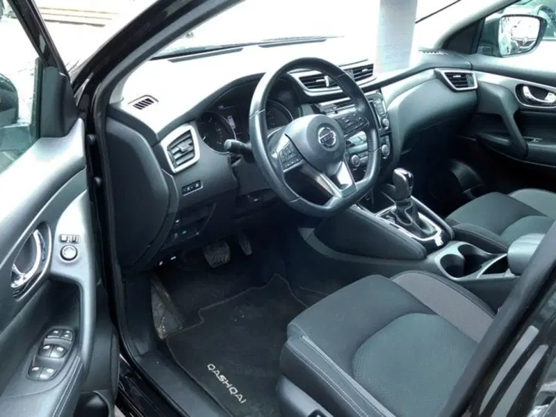 Nissan Qashqai usata a Rimini (5)