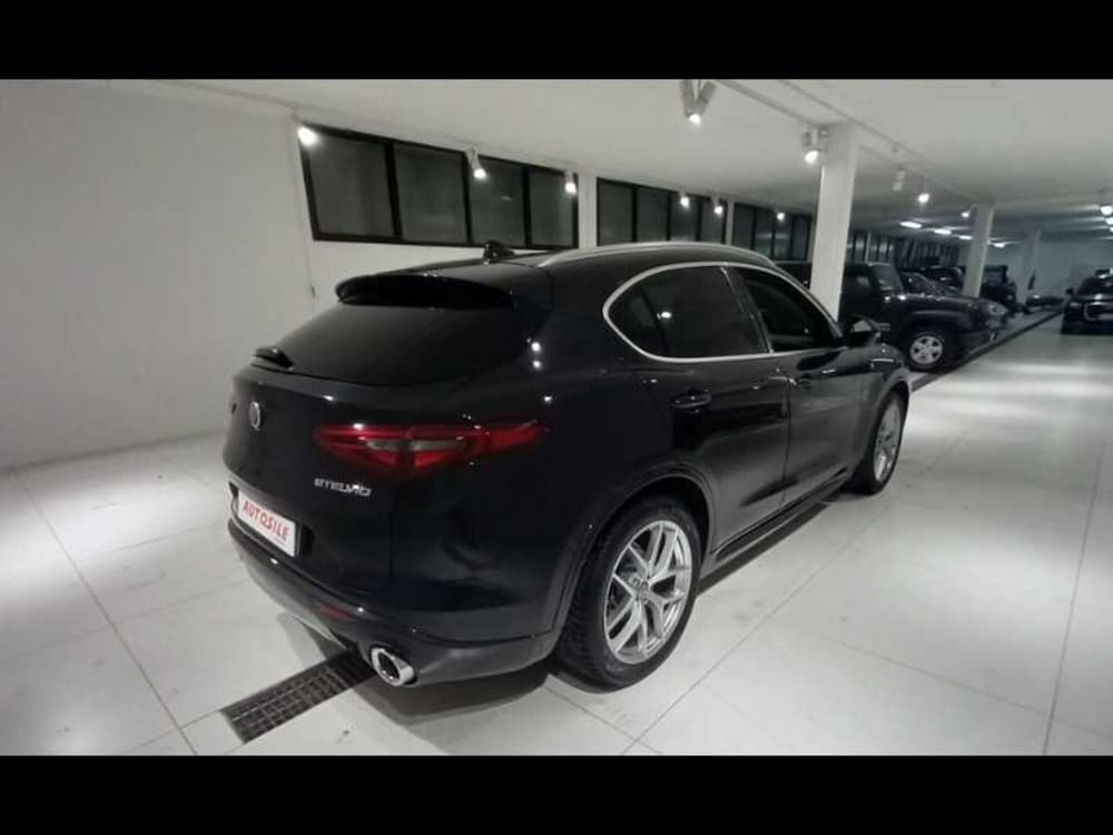 Alfa Romeo Stelvio usata a Treviso (6)