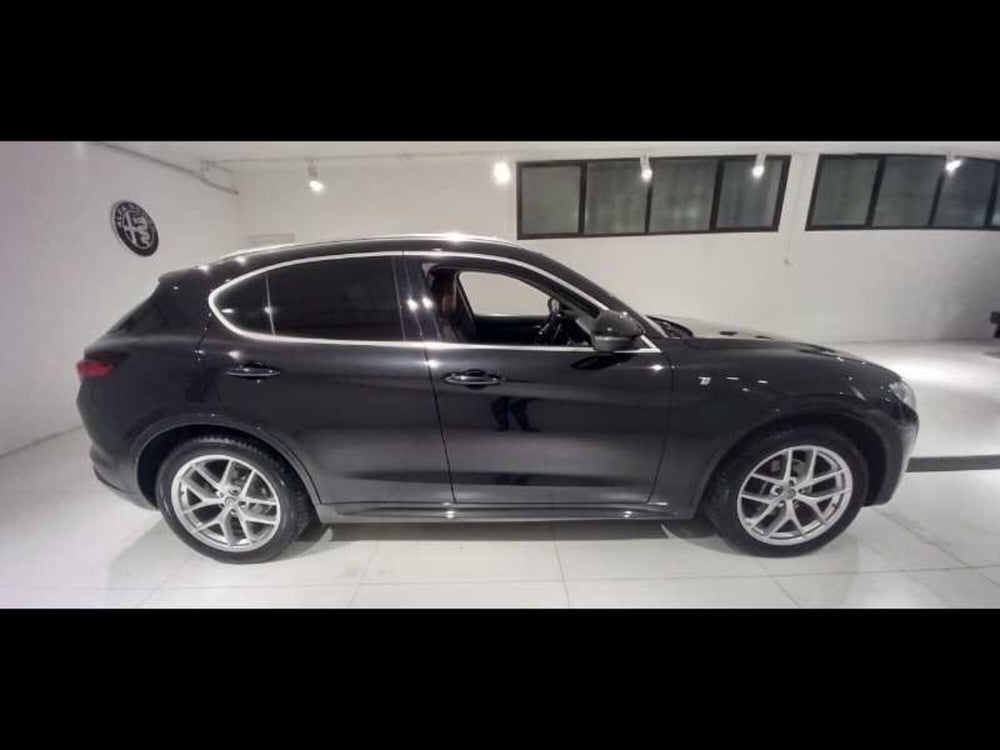 Alfa Romeo Stelvio usata a Treviso (7)