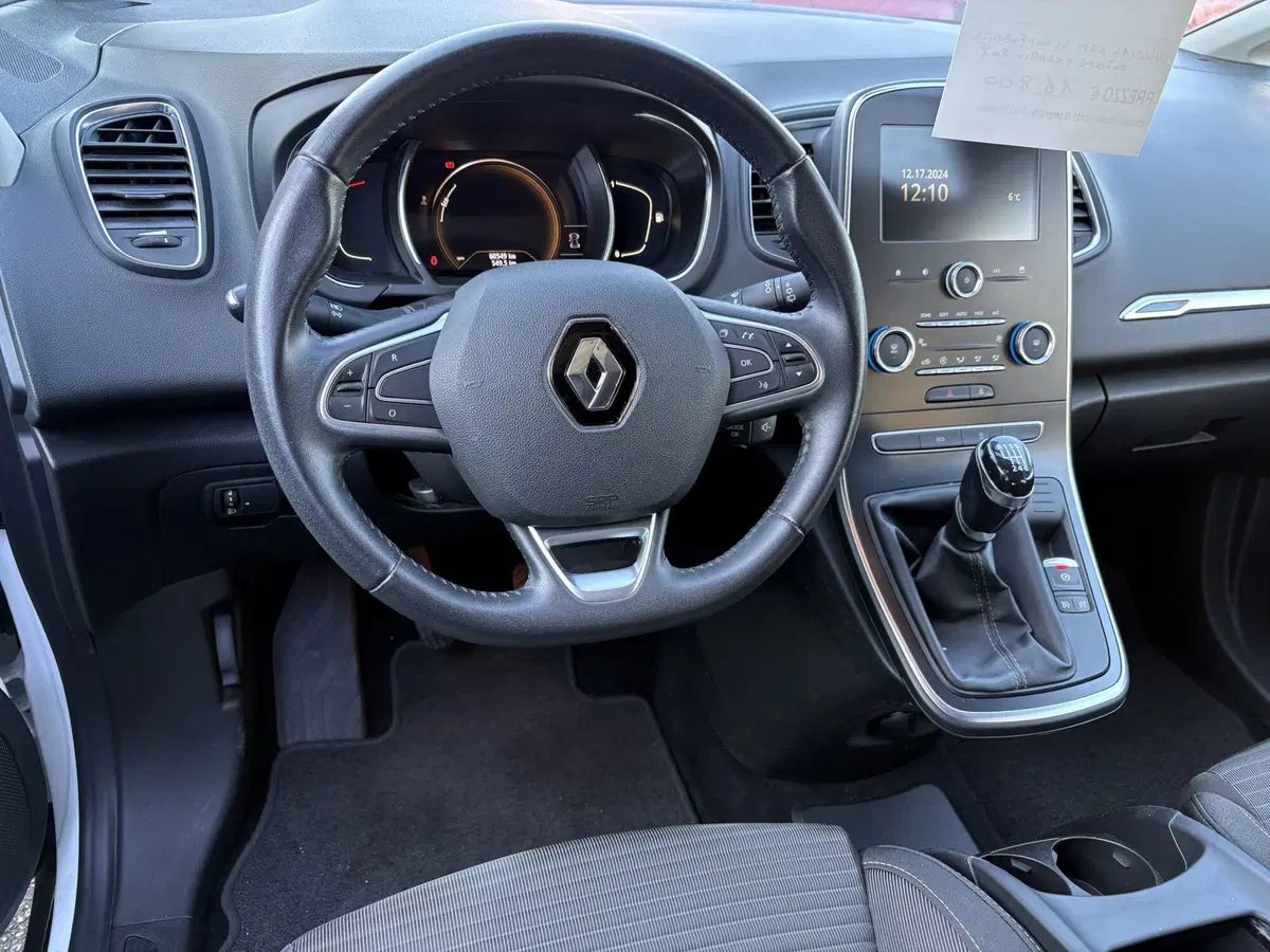 Renault Scénic usata a Rimini (5)