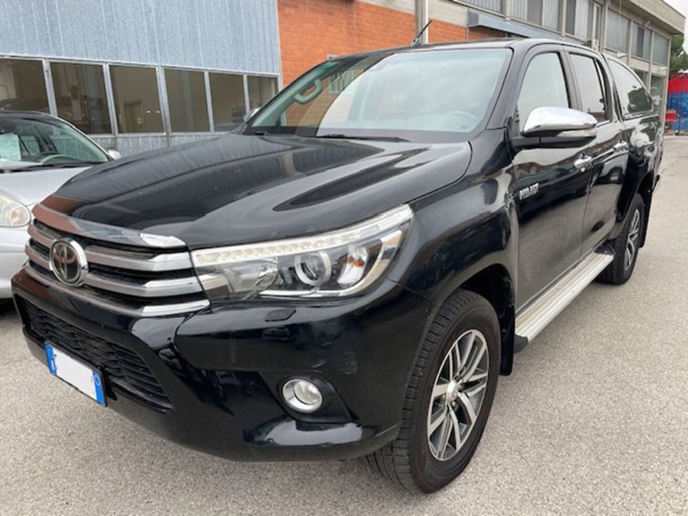 Toyota Hilux usata a Rimini