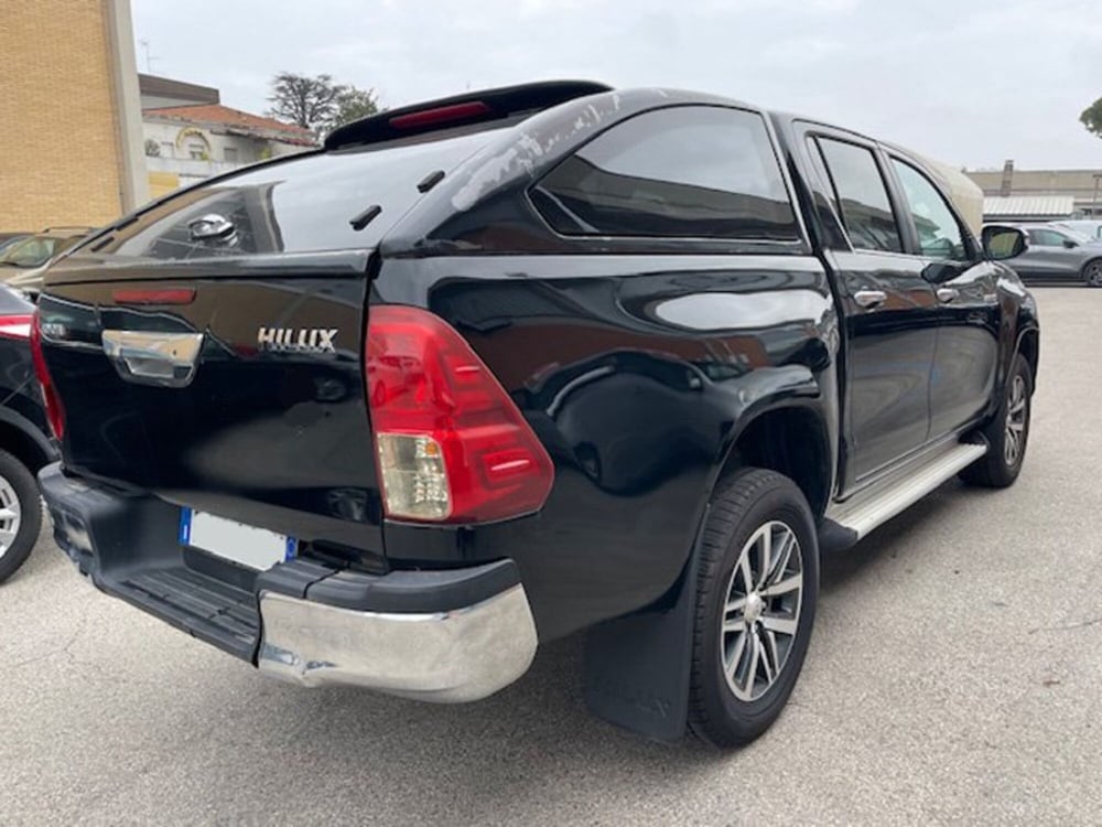 Toyota Hilux usata a Rimini (3)