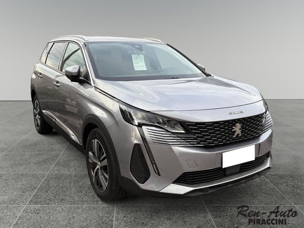 Peugeot 5008 usata a Rimini