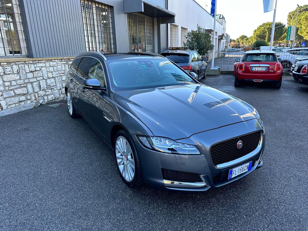 Jaguar XF Sportbrake usata a Brescia (3)