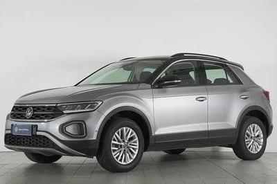 Volkswagen T-Roc 1.5 tsi Life dsg del 2024 usata a Lipomo