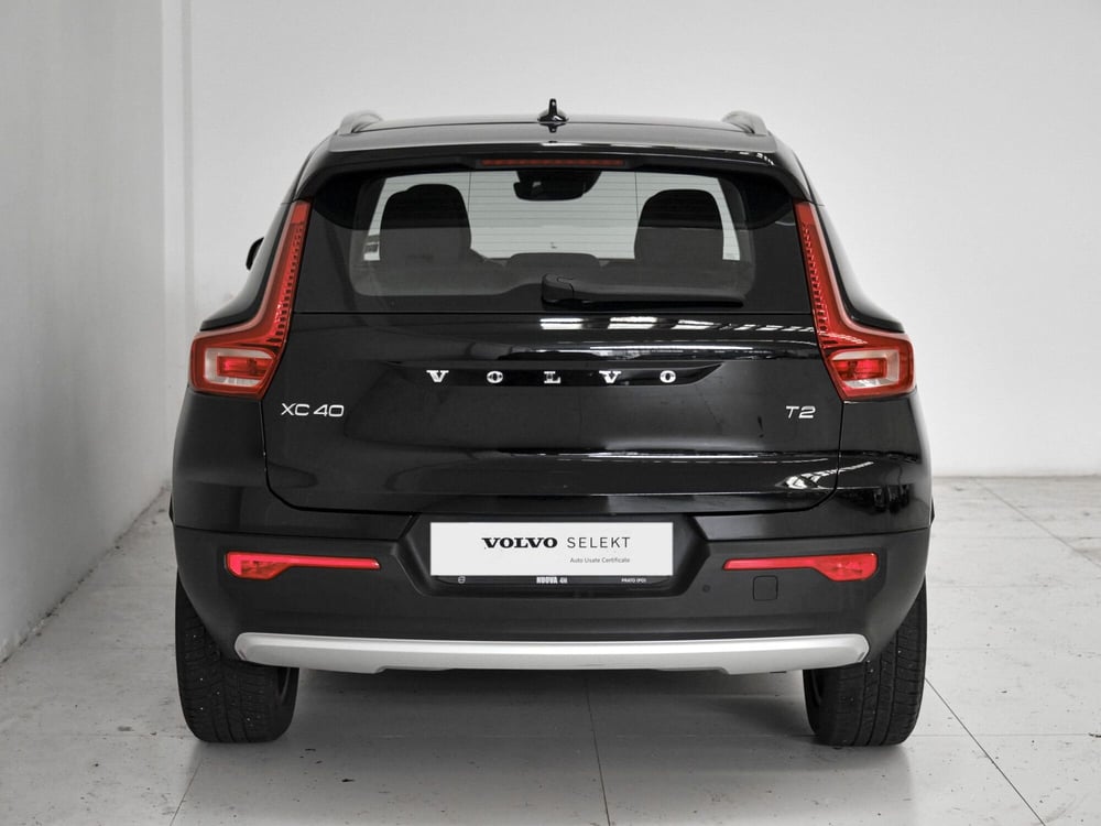 Volvo XC40 usata a Prato (6)