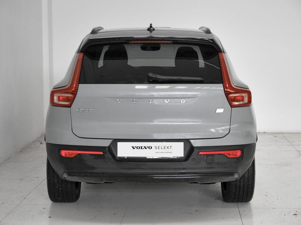 Volvo XC40 usata a Prato (6)