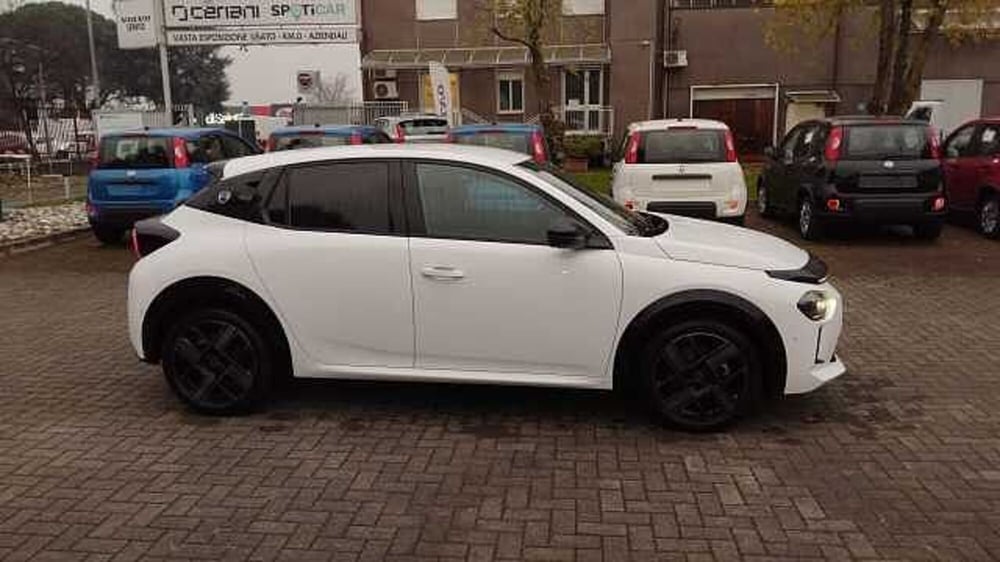 Lancia Ypsilon usata a Milano (6)