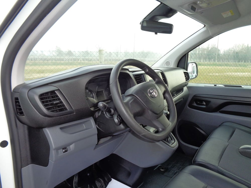 Toyota Proace usata a Belluno (7)