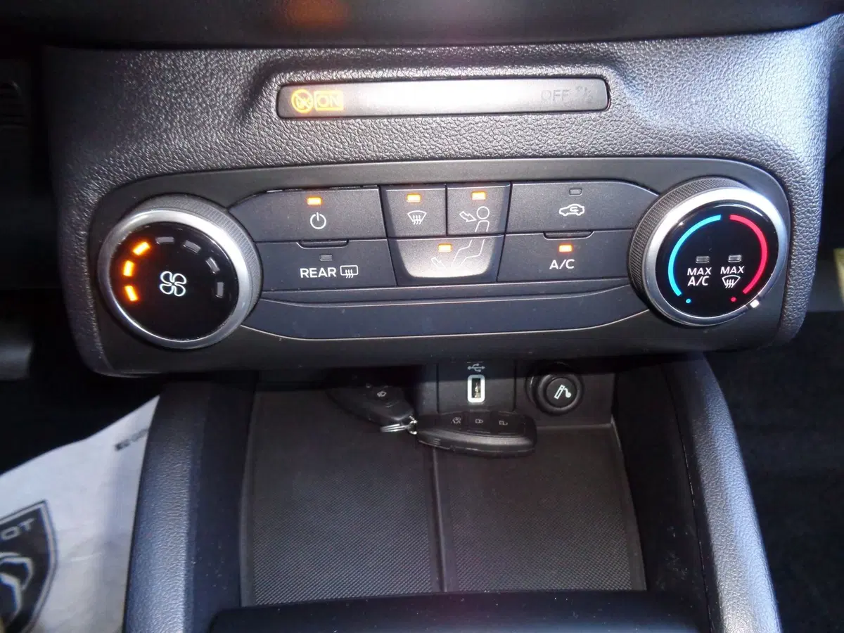 Ford Focus usata a Treviso (17)