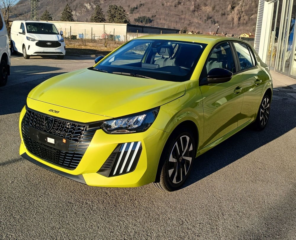 Peugeot 208 nuova a Belluno