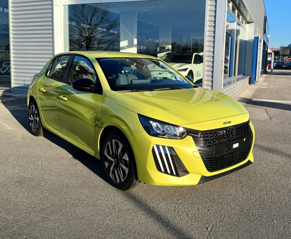 Peugeot 208 nuova a Belluno (2)