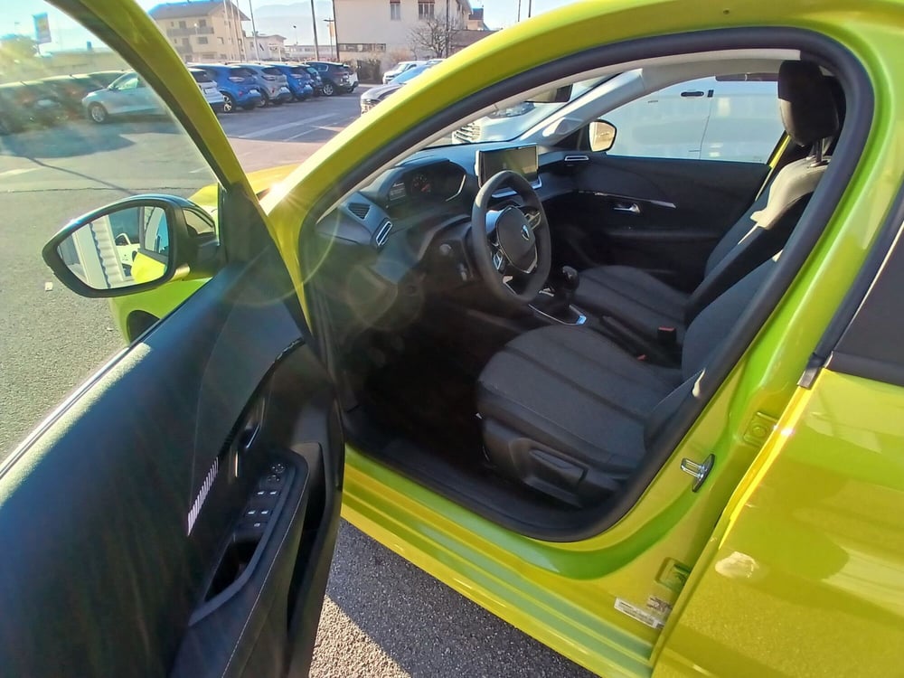 Peugeot 208 nuova a Belluno (7)