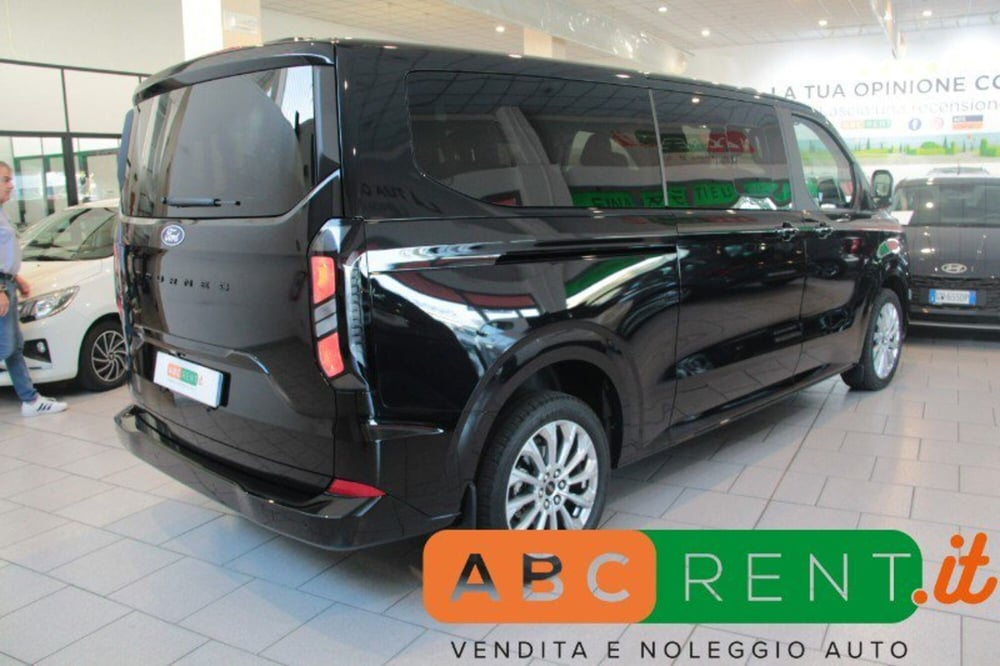 Ford Tourneo Custom nuova a Milano (19)