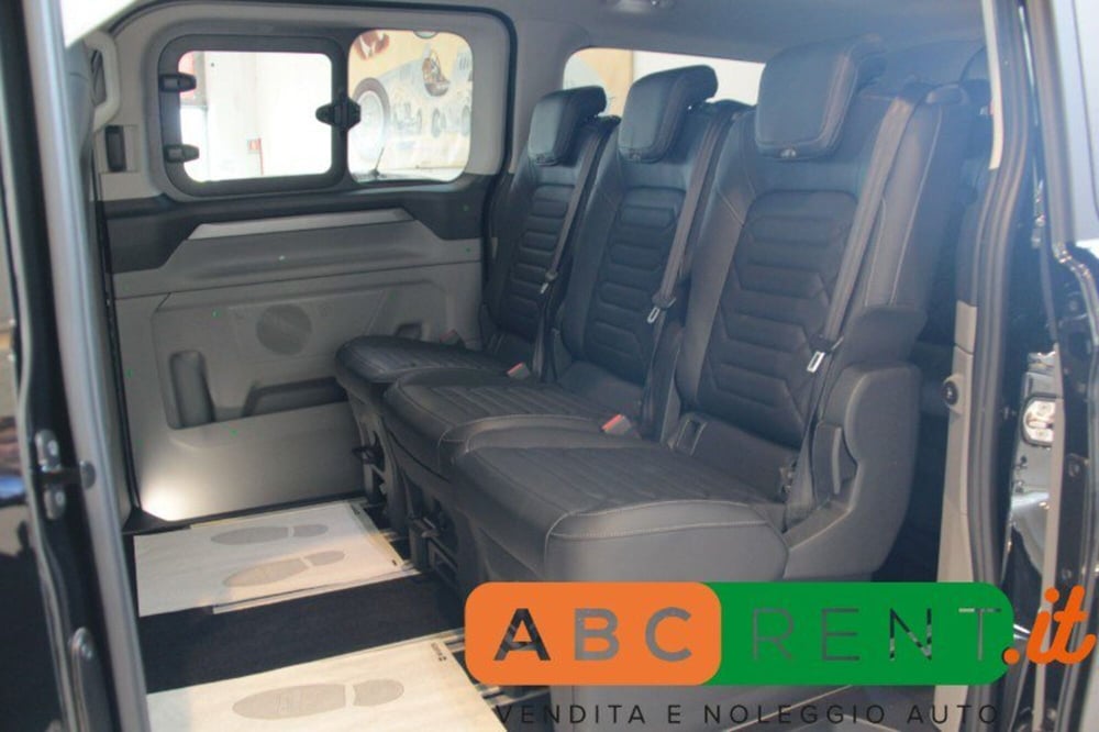 Ford Tourneo Custom nuova a Milano (9)