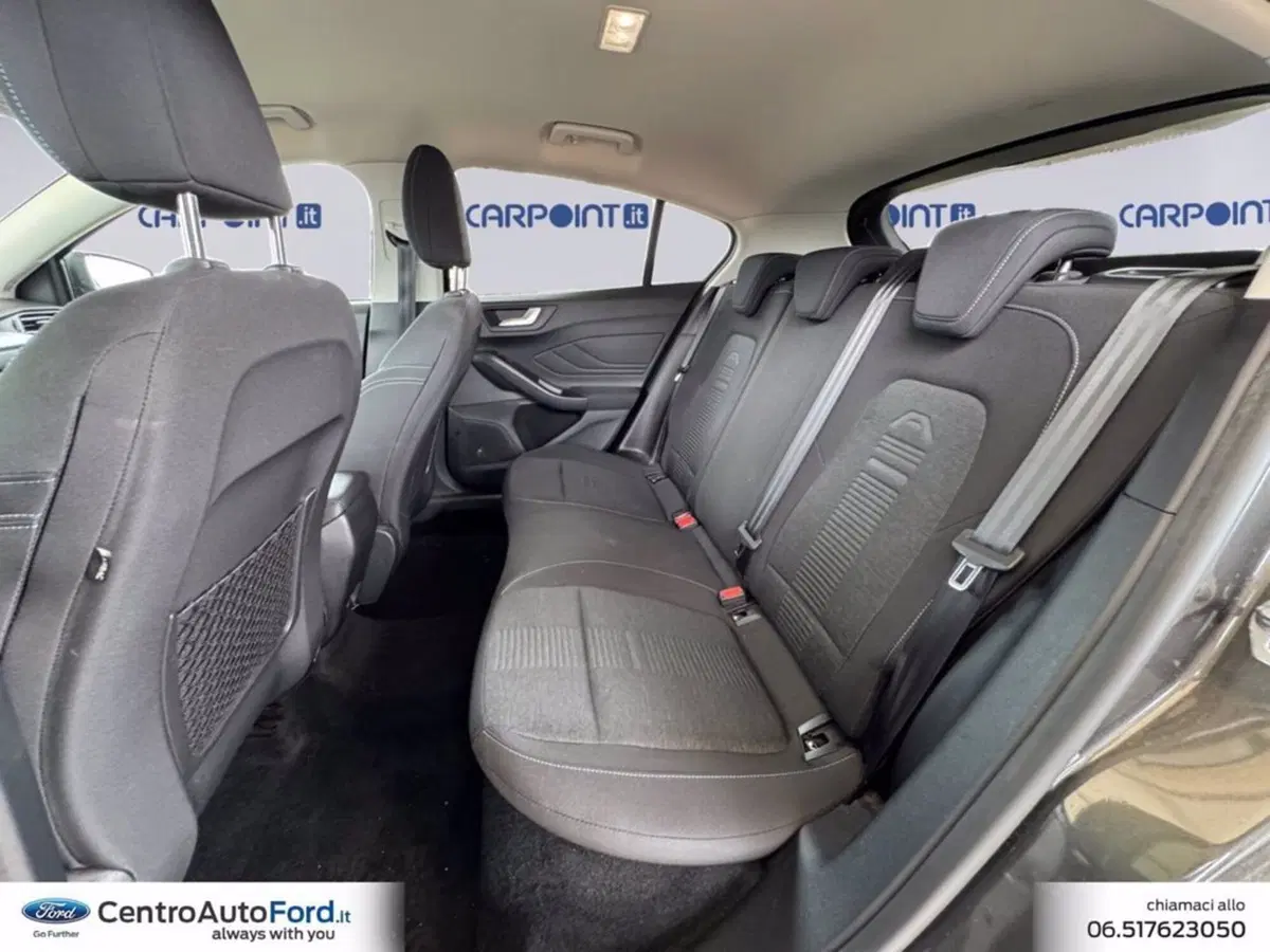 Ford Focus Station Wagon usata a Roma (13)
