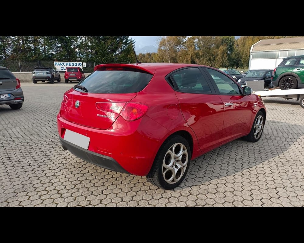 Alfa Romeo Giulietta usata a Lucca (5)