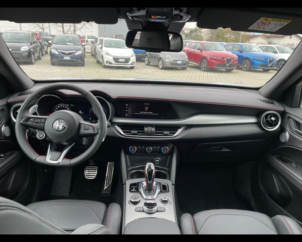 Alfa Romeo Stelvio usata a Lucca (11)