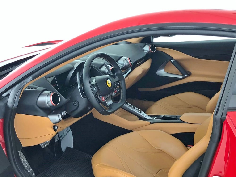 Ferrari 812 Coupé usata a Perugia (14)