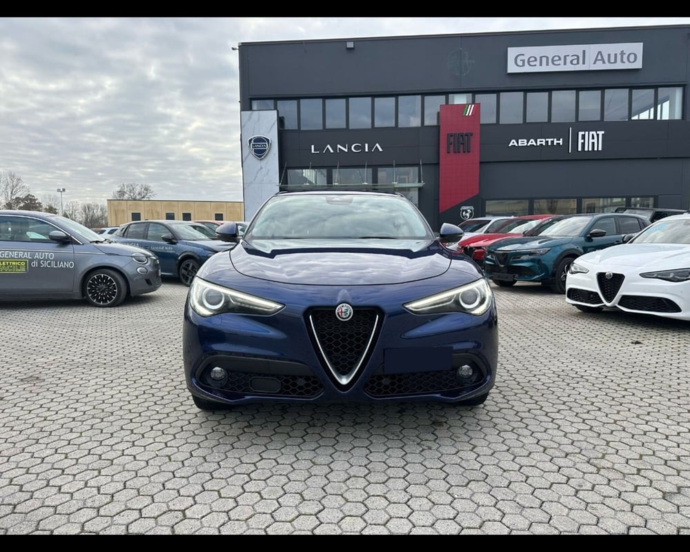 Alfa Romeo Stelvio usata a Lucca (2)