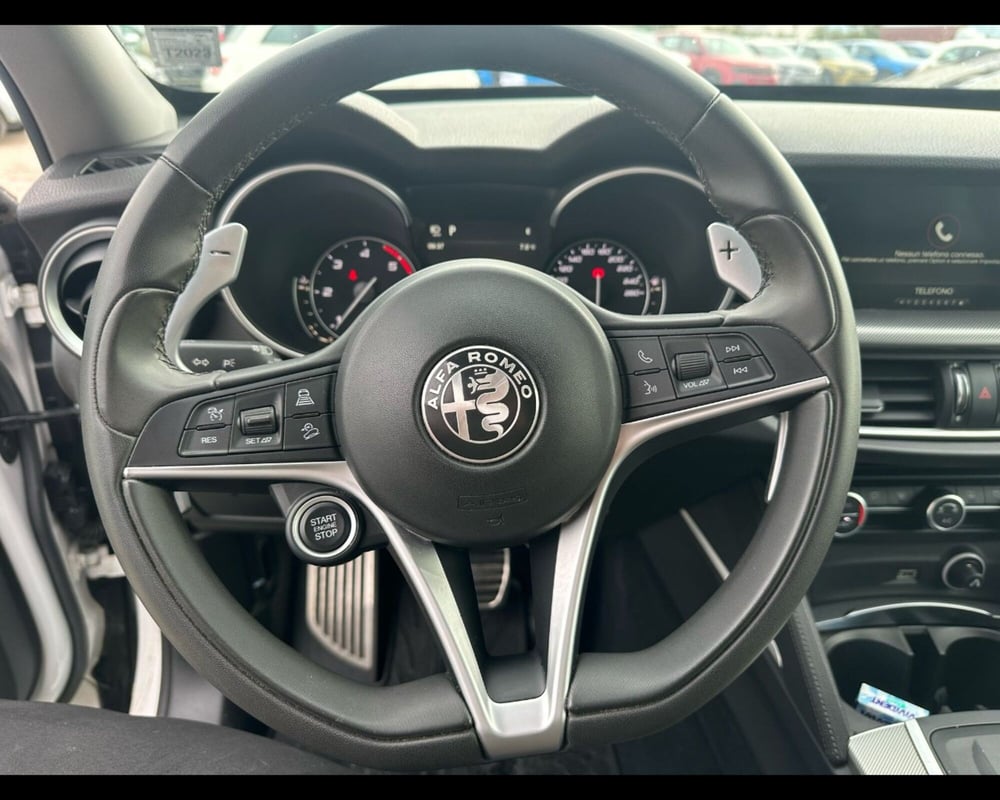 Alfa Romeo Stelvio usata a Lucca (13)