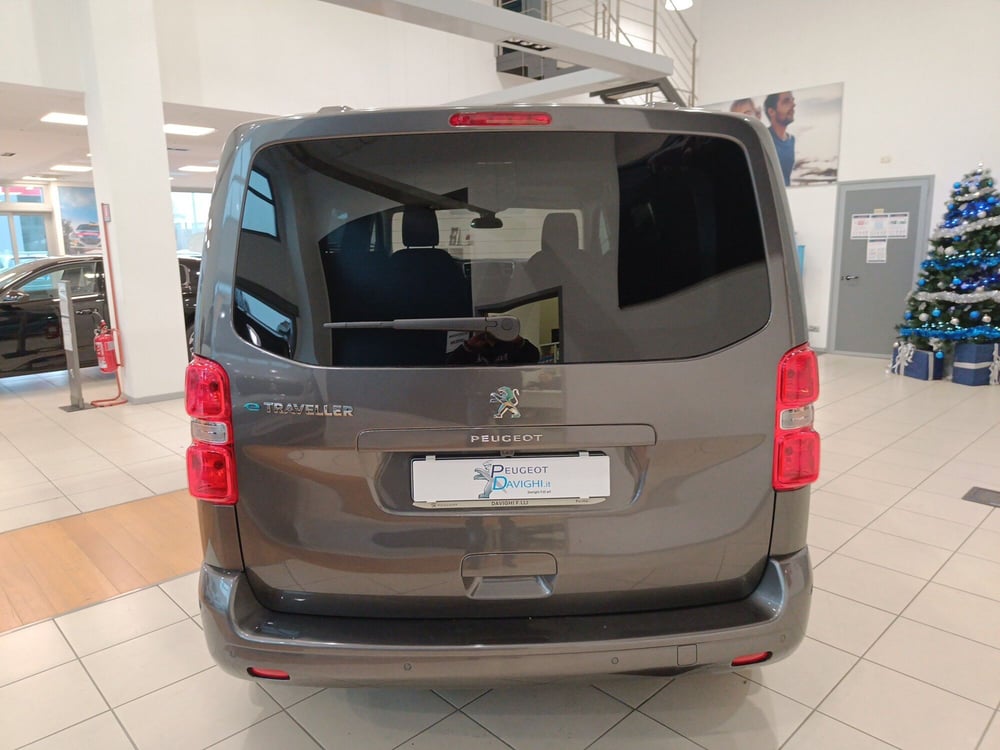 Peugeot e-Traveller usata a Cremona (4)