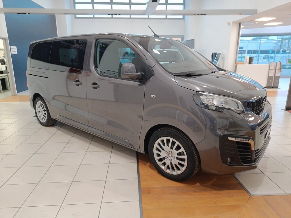 Peugeot e-Traveller usata a Cremona (6)